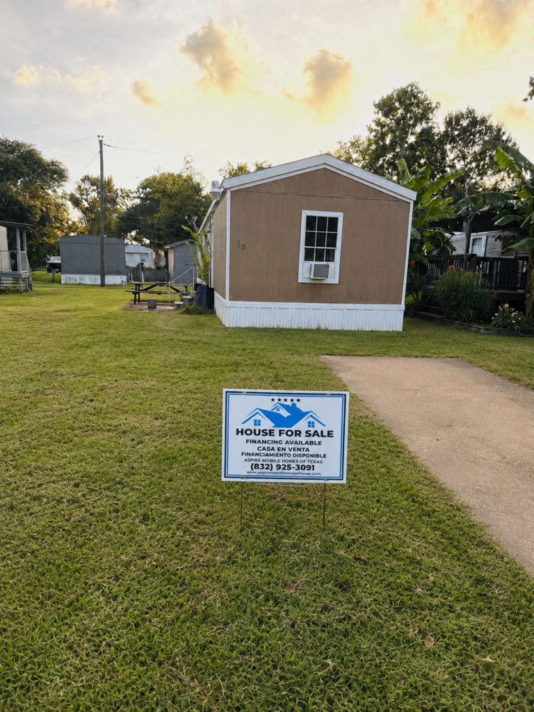 1995  | 2 Bed 2 Bath Home  |   New AC 2023| Hardy Siding | Freshly Painted